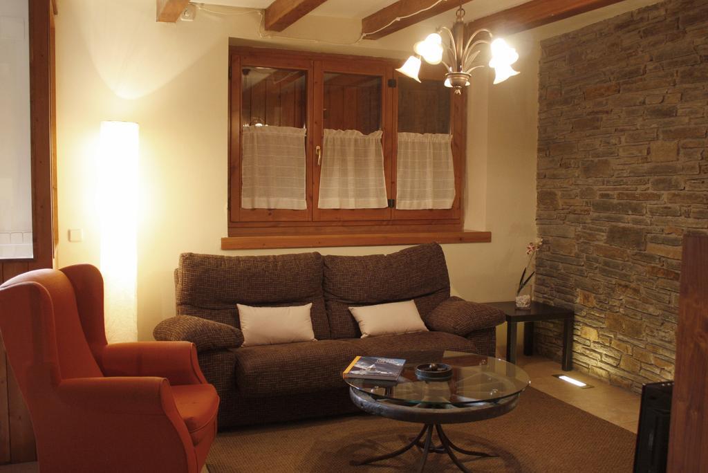 Apartamentos Valle De Aran Mont Rum bild