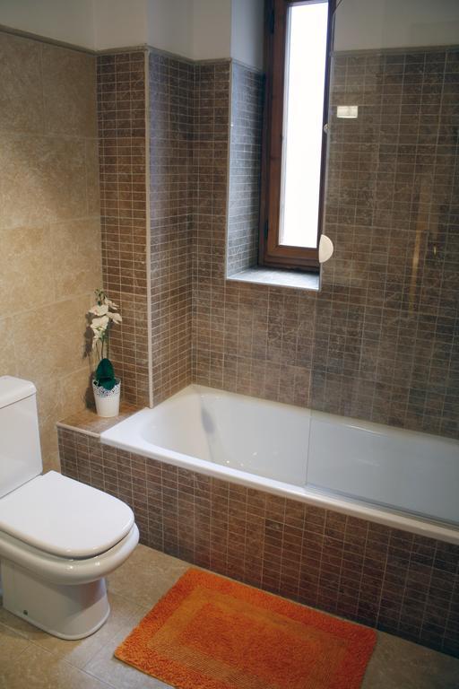 Apartamentos Valle De Aran Mont Rum bild