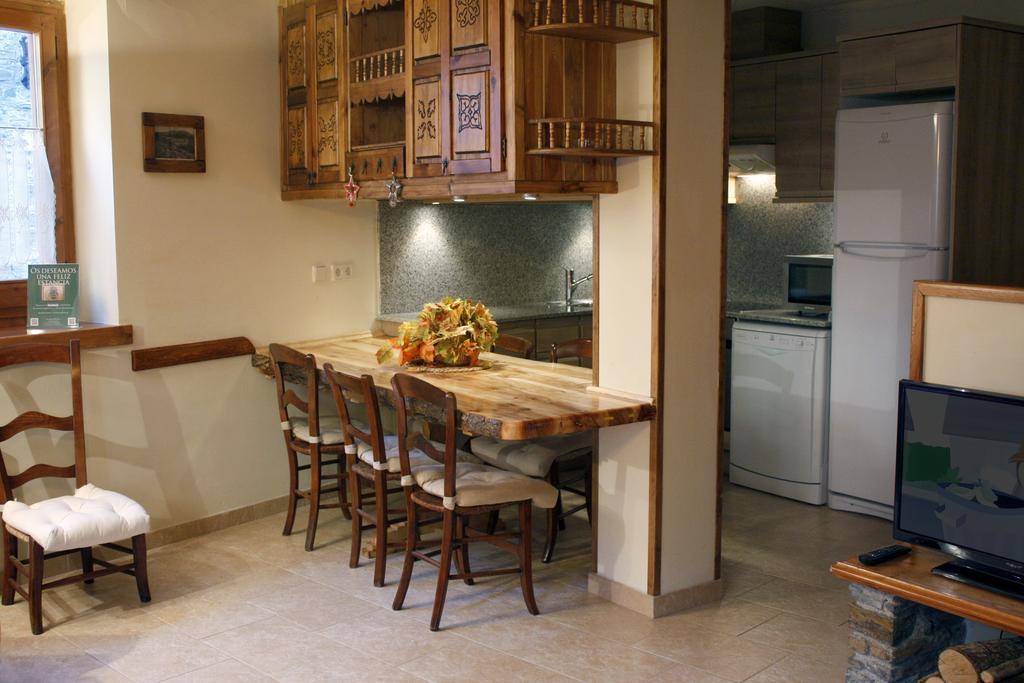 Apartamentos Valle De Aran Mont Exteriör bild