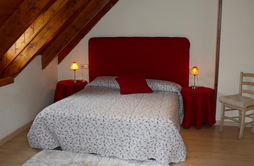 Apartamentos Valle De Aran Mont Rum bild